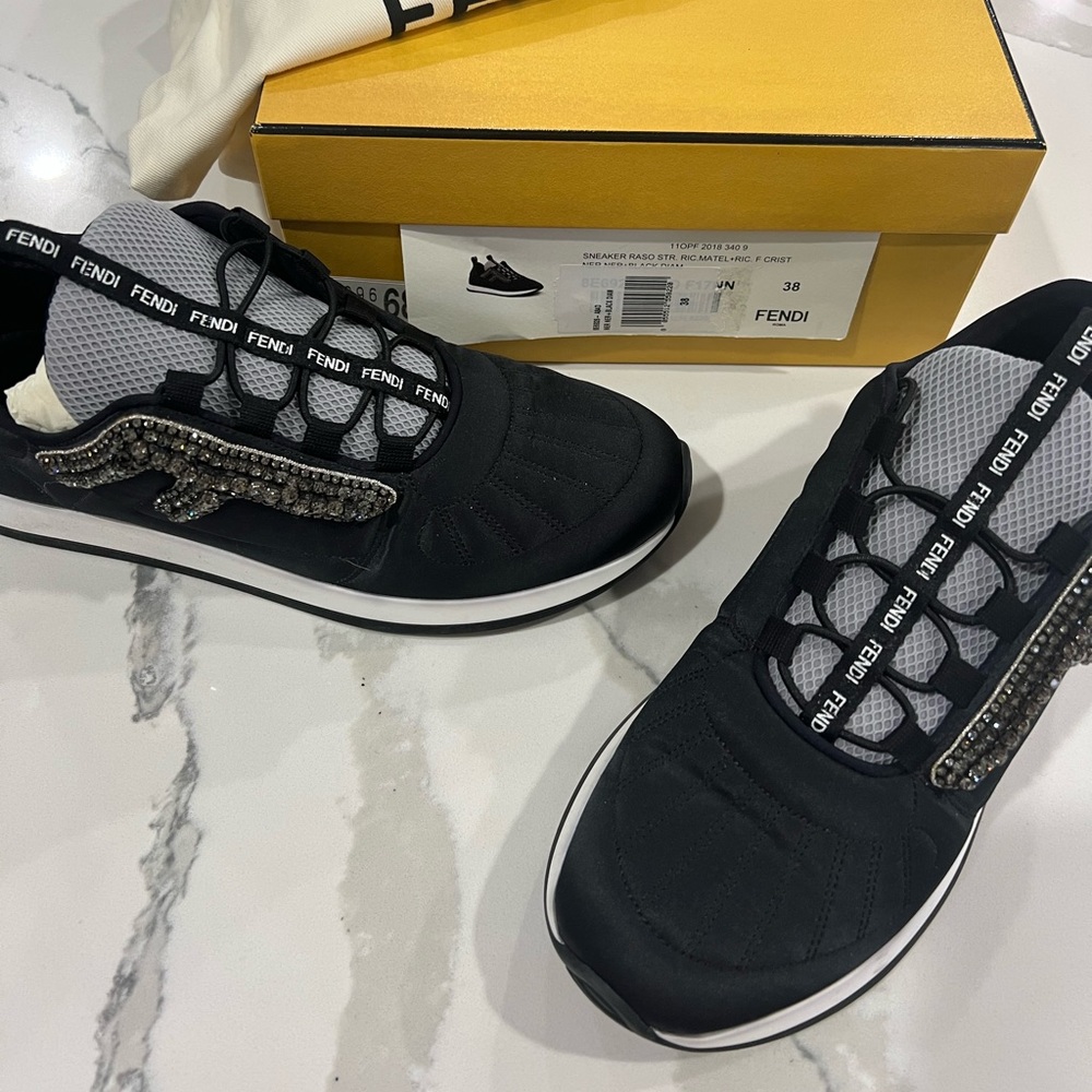 Fendi Size 38 (8) Sneakers